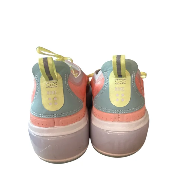 EUC Nike‎ Air Max Dia SE 'Bleached Coral' Size 10 US women’s - Picture 5 of 8